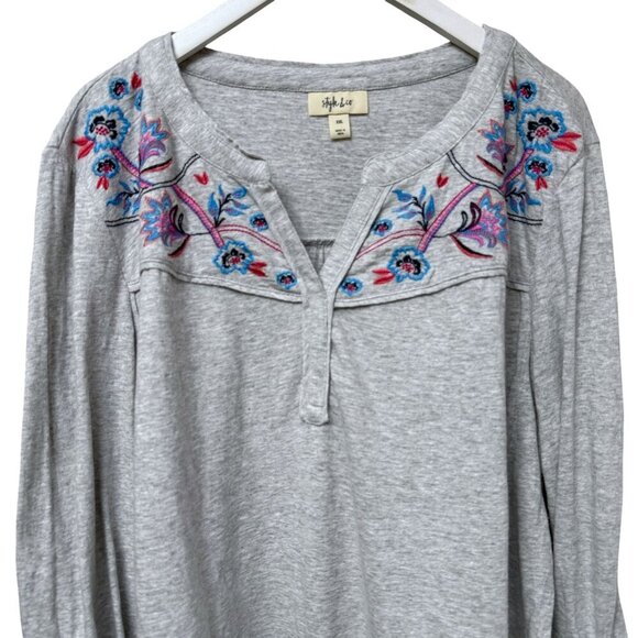Style & Co. Gray Henley Tee XXL Womens Boho Top Embroidered Long Sleeve NWT - Picture 2 of 9